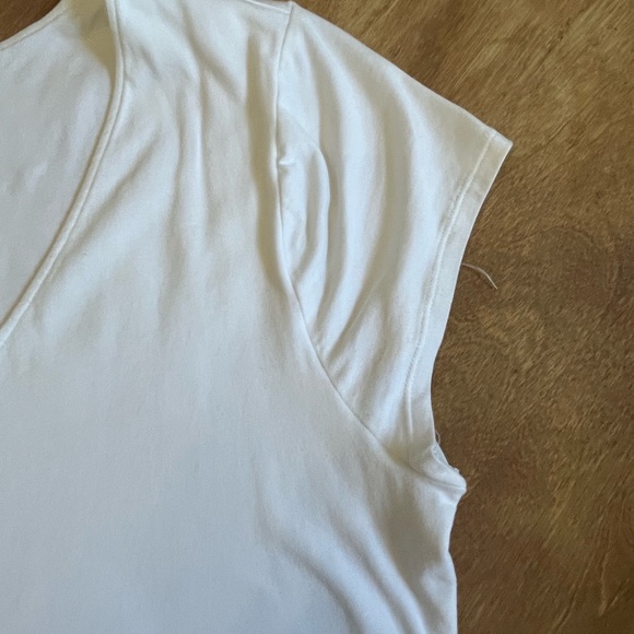 Old Navy White V-Neck Cap Sleeve Bodysuit | Size XL Tall - Picture 4 of 11